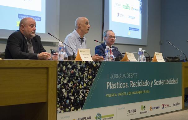 Cada valenciano recicla 28 kilos de plástico al año, casi el doble que la media española y el 65% más que en 2012