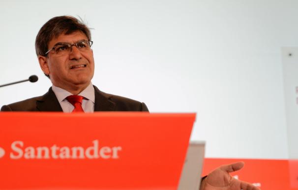 (Ampl.) Álvarez dice que el precio por acción de Santander "merece un múltiplo más alto"