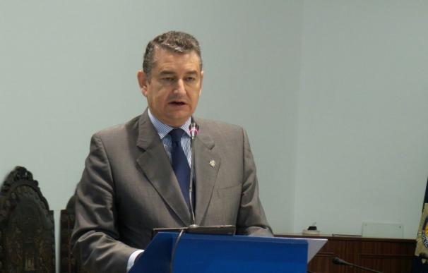 Sanz critica que la Junta hable de "pasotismo de Rajoy" cuando "no ejecuta ni la mitad de lo que presupuesta"