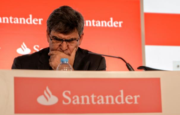 Álvarez (Santander) no ve una "necesidad perentoria" de fusiones bancarias en España