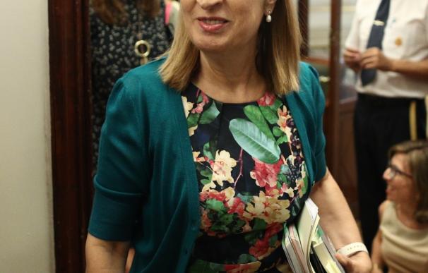 Ana Pastor llama a los políticos a mantener una actitud "ejemplar", sobre todo "cuanto no te ven"