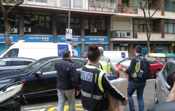 La Policía se lleva varias cajas tras registrar un piso de Jordi Pujol Ferrusola en Barcelona