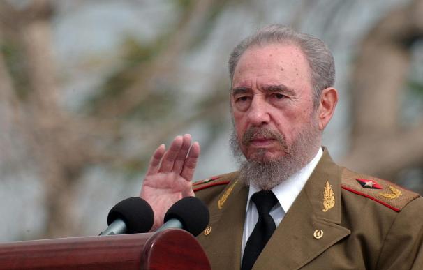 Fidel Castro denuncia "calumnias" contra Cuba en el caso del barco norcoreano