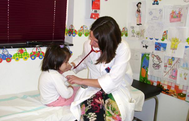 Médicos de Atención Primaria urgen a Montserrat medidas contra su precariedad y denuncian la falta de pediatras