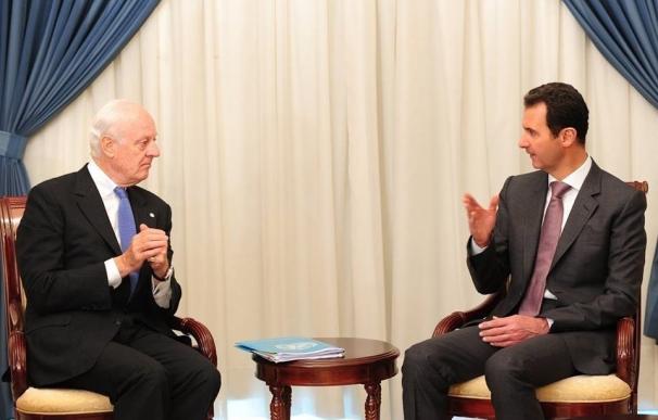 El Gobierno se desvincula del viaje de un senador del PP a Siria para ver a El Assad