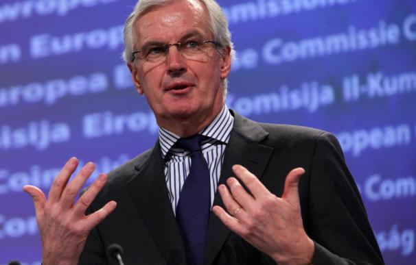 El comisario Barnier respalda la reforma de las cajas de ahorro españolas