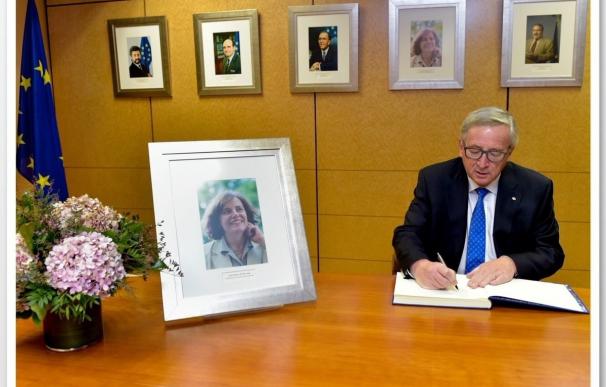 Juncker homenajea a la excomisaria europea Loyola de Palacio en el décimo aniversario de su muerte