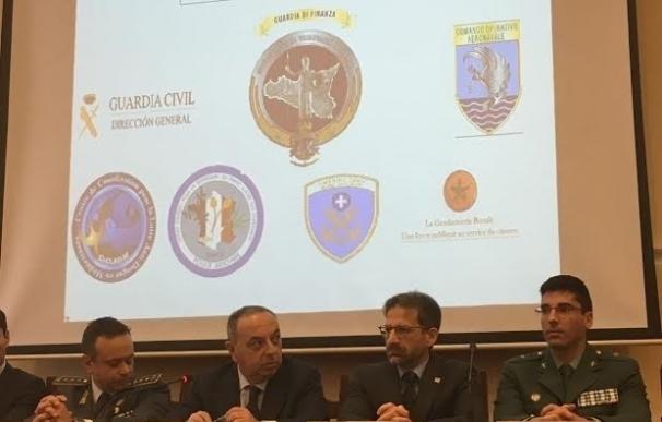 La Guardia Civil explica en Italia con otras policías la operación contra el tráfico de drogas en el Mediterráneo