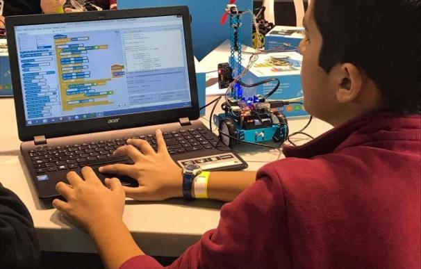 Los docentes extremeños recibirán formación sobre robótica educativa para su implantación en los centros escolares