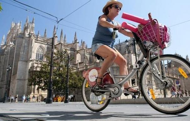 La Junta de Andalucía gastará 421 millones en hacer 5.139 kilómetros de carril bici