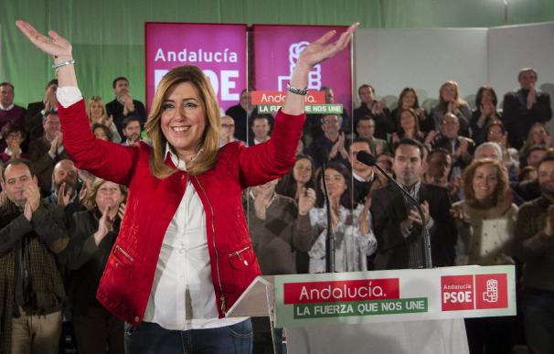 Susana Díaz asegura que "el único tren" que va a coger "es el de Andalucía"