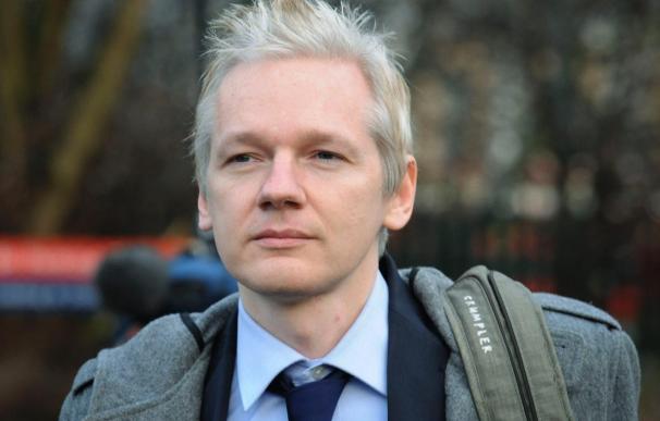 El fundador de WikiLeaks pedirá permanecer en el Reino Unido en la vista de su extradición