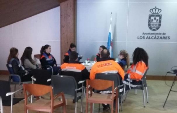 Psicólogos asisten a vecinos de Los Alcázares afectados por las inundaciones