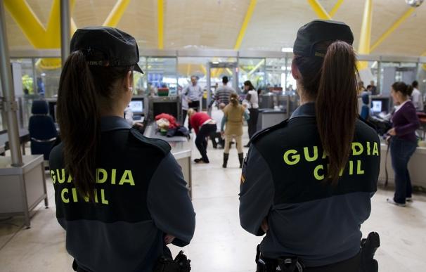 La Guardia Civil recomienda ser cuidadoso con la privacidad en las redes sociales sobre los viajes de Semana Santa