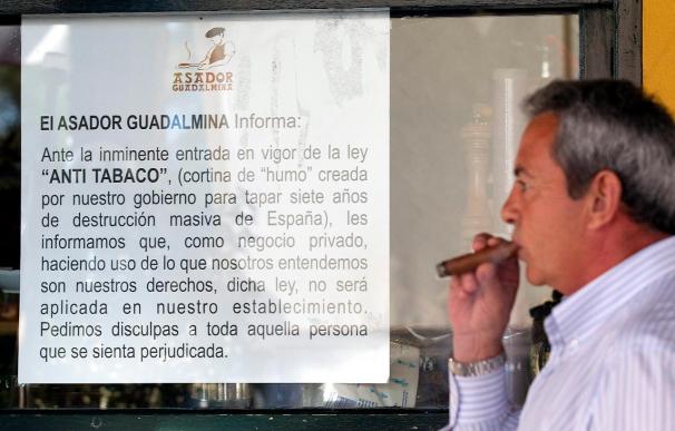 FACUA presenta las primeras denuncias de usuarios por el incumplimiento de la ley del tabaco