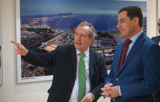 Moreno (PP-A) visita la factoría de Acerinox en el Campo de Gibraltar
