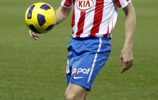 Juanfran firma con el Atlético por cuatro temporadas y media
