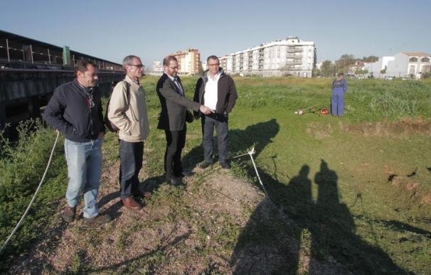 El Ayuntamiento inicia los trabajos de limpieza y acondicionamiento del espacio arqueológico de Cercadilla