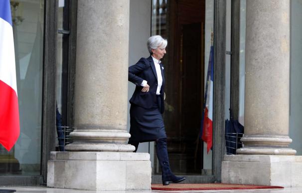 París reconoce que aumentar el fondo europeo es una opción, pero con otras medidas