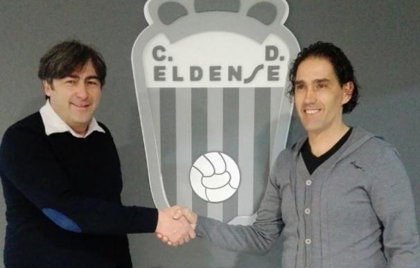 Capuani, líder del fondo inversor del Eldense, junto a Fran Ruiz, segundo entrenador del equipo