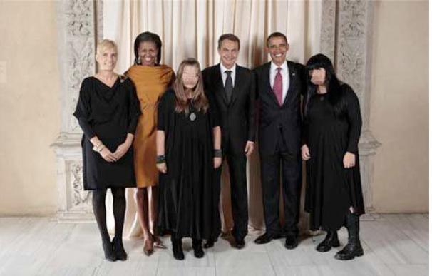 Fotografía de la visita de Zapatero y su familia a la Casa Blanca.