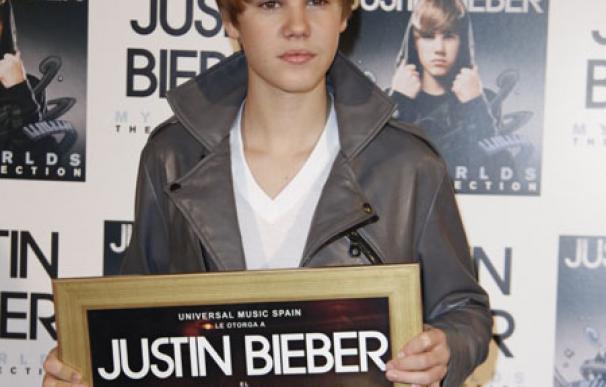 Justin Bieber, hospitalizado por problemas respiratorios