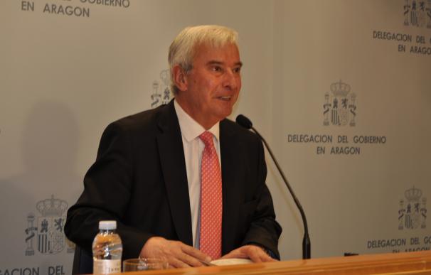 El delegado del Gobierno en Aragón defiende unas cuentas "prudentes" que "mejoran" la inversión en la Comunidad