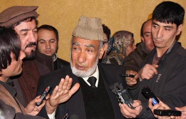 Karzai carga contra Occidente en su forzada inauguración del Parlamento