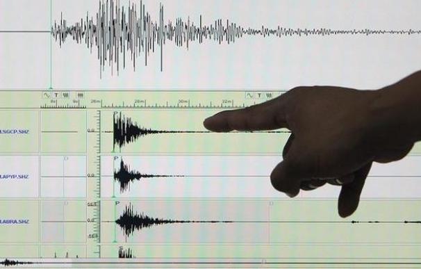 Fuerte terremoto de 6,1 en la escala de Richter en el noreste de Irán