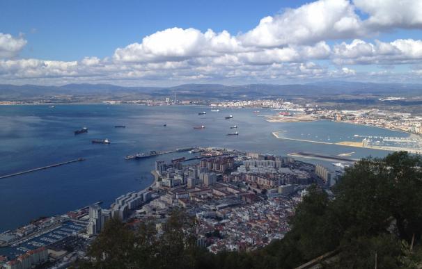 Reino Unido presentará una protesta formal por lo que considera una "incursión ilegal" en las aguas de Gibraltar
