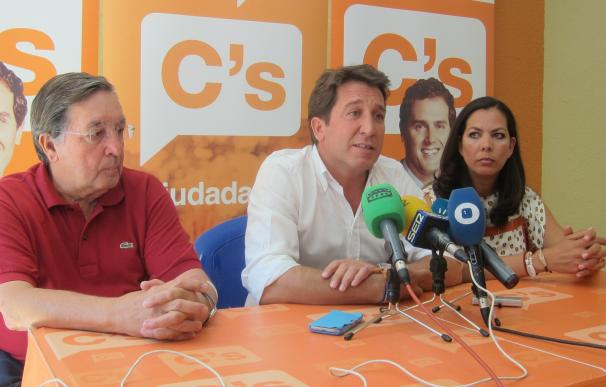 Una exportavoz de Ciudadanos embarazada denuncia al Ayuntamiento de Huelva y a cargos del partido al ver ilegal su cese