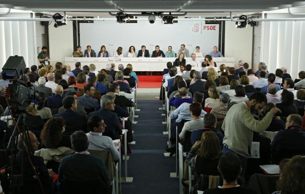 El Comité Federal del PSOE aprueba el calendario del 39 Congreso con críticas de los 'sanchistas', como Ábalos