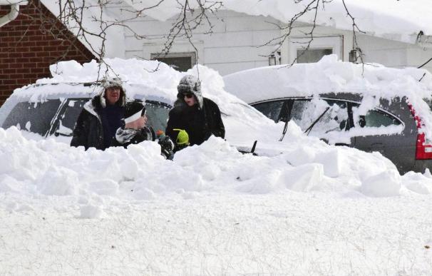 La tormenta polar suma ya 8 muertos y Nueva York toma medidas sin precedentes