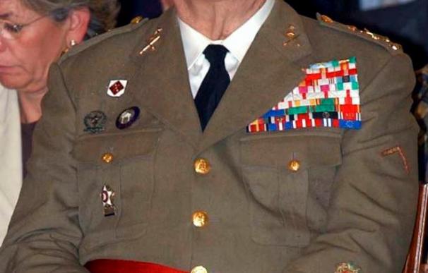 Fallece Aramburu Topete, director general de la Guardia Civil durante el 23-F