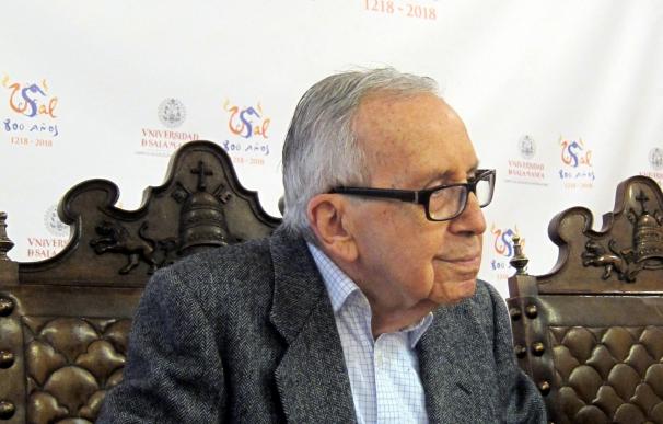 García Baena, nuevo Honoris Causa de la USAL, defiende la libertad de los poetas por encima de corrientes o grupos