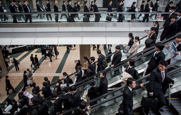 Japón limitará las horas extras de los trabajadores a 100 por mes. Getty