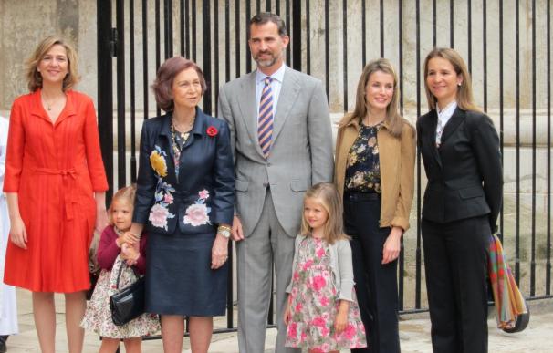 La Familia Real asiste a la Misa del Domingo de Pascua en la Catedral de Palma