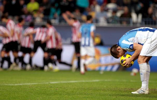 1-1. Javi Martínez rescata un punto de Málaga para el Athletic en el minuto 93