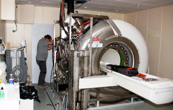 Comienzan los trabajos para dotar al Hospital de Alcázar de San Juan de un nuevo equipo de resonancia magnética