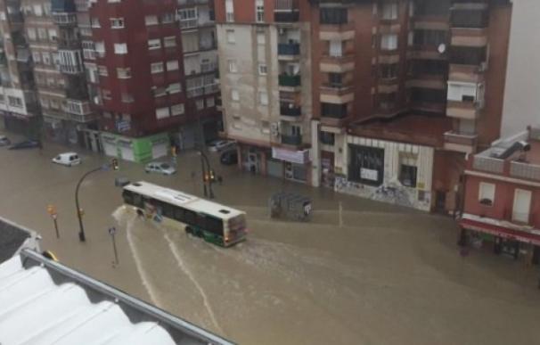 Una joven muere atrapada en un sótano debido a las inundaciones del temporal de Málaga