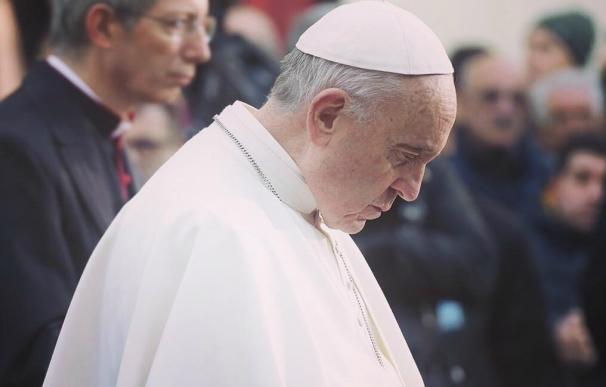 El Papa reivindica en la Vigilia el papel de las mujeres: "A diferencia de los discípulos, ellas están ahí"