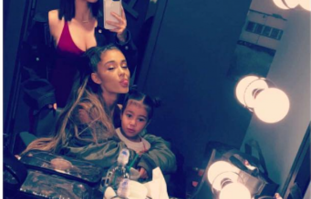 Kim Kardashian y su hija se declaran fans de Ariana Grande