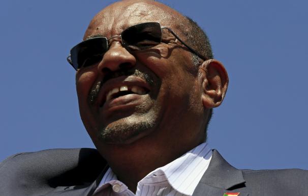 Al Bashir describe al TPI como una "herramienta colonial" y pide establecer un tribunal africano de justicia