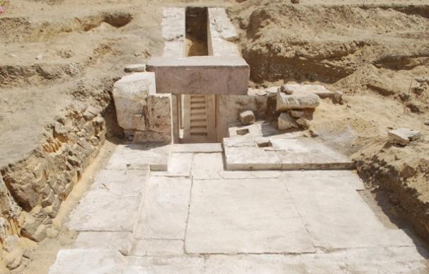 Restos de una pirámide de 3.700 años, descubiertos al sur de El Cairo