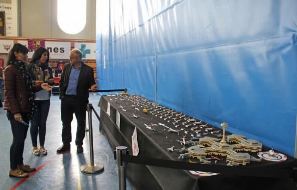 La Feria Nacional de Coleccionismo reúne más de 20.000 artículos de colección en Puerto Lumbreras