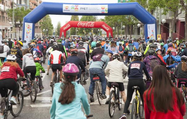 Más de 4.000 personas pedalean en la 27 Bicicletada Popular de Tarragona
