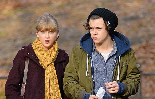 Harry Styles le regala una pulsera de esmeraldas a Taylor Swift