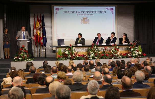 Fernando Rey aboga por una reforma de "enorme calado" de la Constitución española