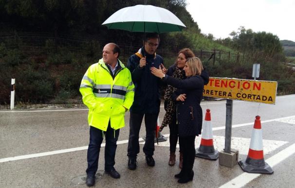 La presidenta de la Diputación visita carreteras del Campo de Gibraltar afectadas por el temporal