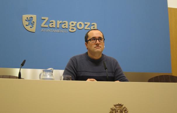 Cubero cree que Azcón "torpedea" la municipalización del 010 porque tiene "fobia a lo público"